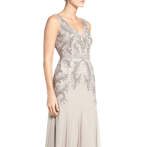 New Adrianna Papell beaded embroidered v-neck gown - Picture 8 of 10